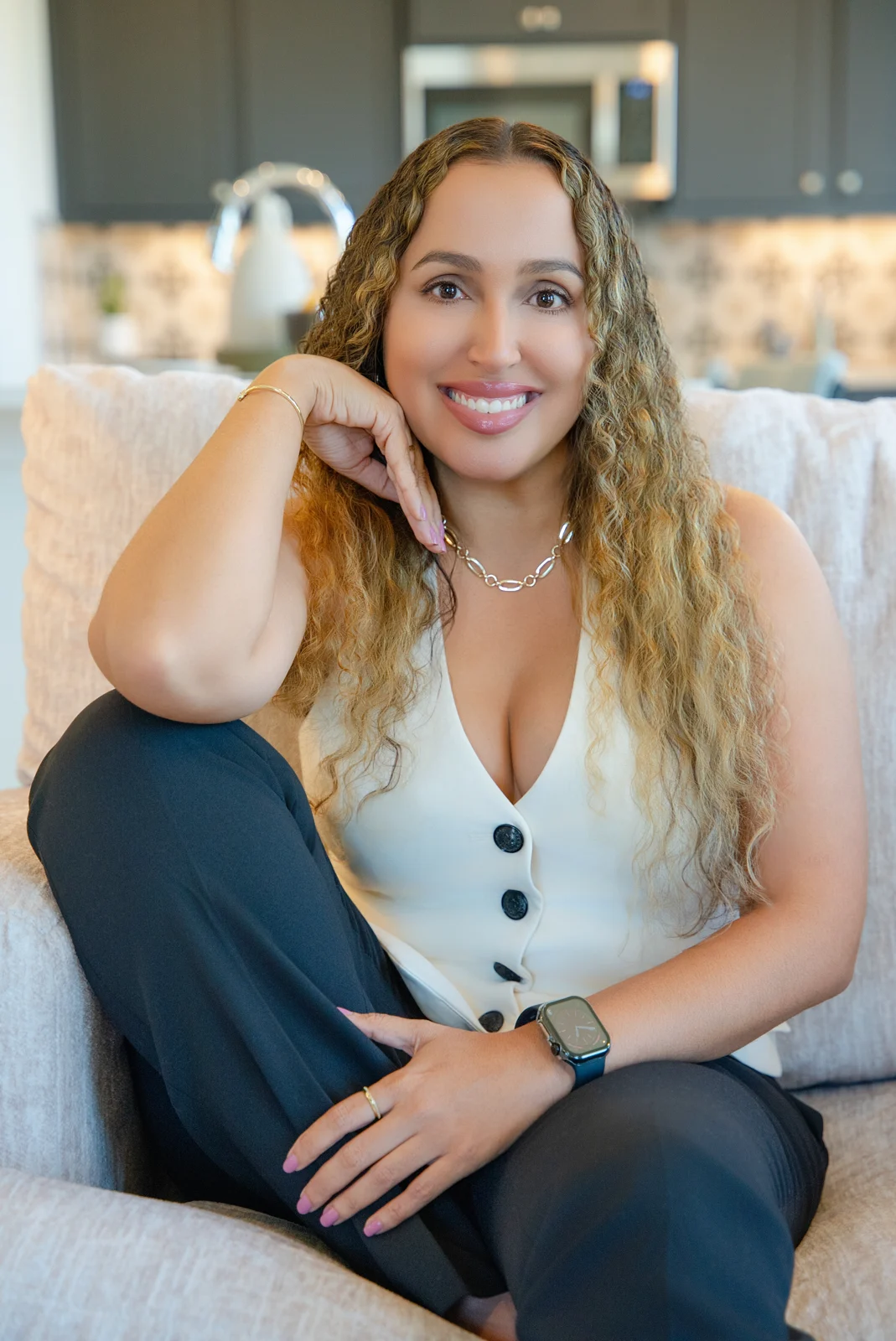 Individual lifestyle portrait by PRO360 Photos, example 9