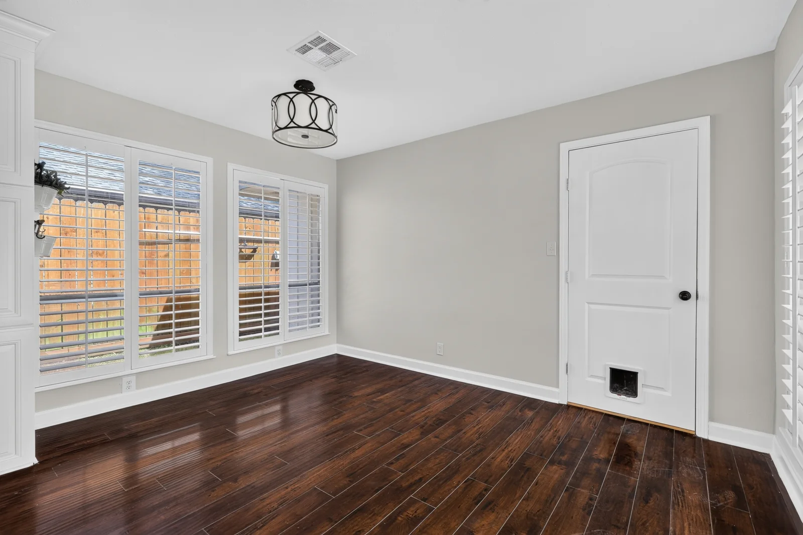 Original empty breakfast room