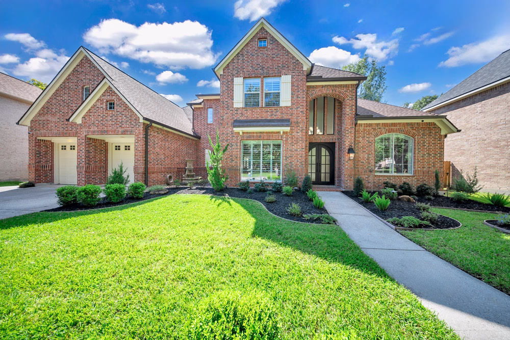 Houston-exterior-house-3-Real-Estate-Photo-by-PRO360
